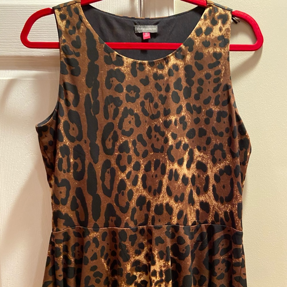 Vince Camuto leopard top